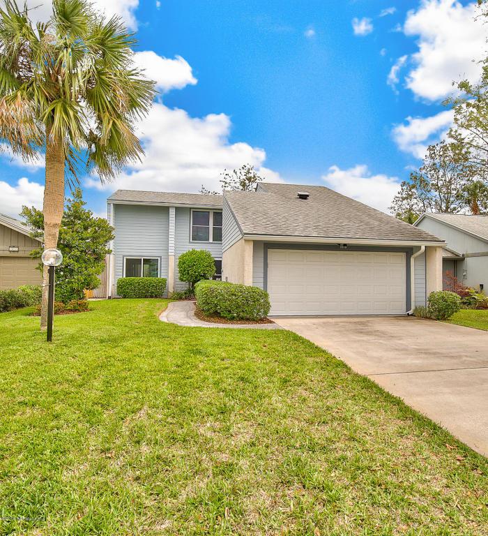 2410 Brittany Ct - Photo 1