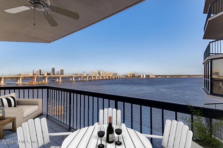 505 Lancaster St - Photo 1