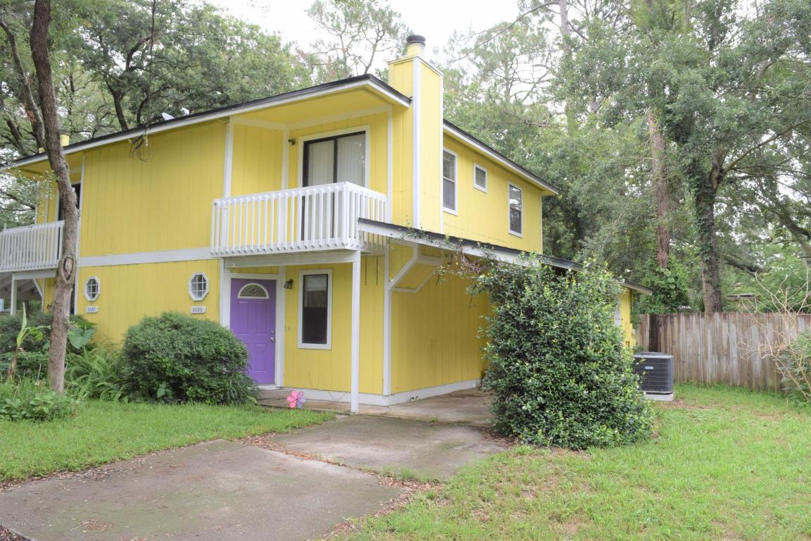 2020 Lakeview Ct - Photo 1