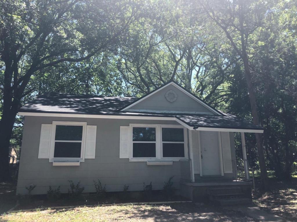1207 Dena St - Photo 1