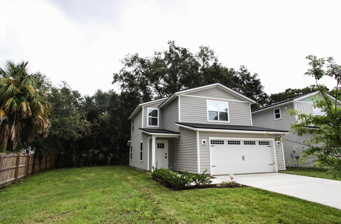 8207 Highfield Ave - Photo 1