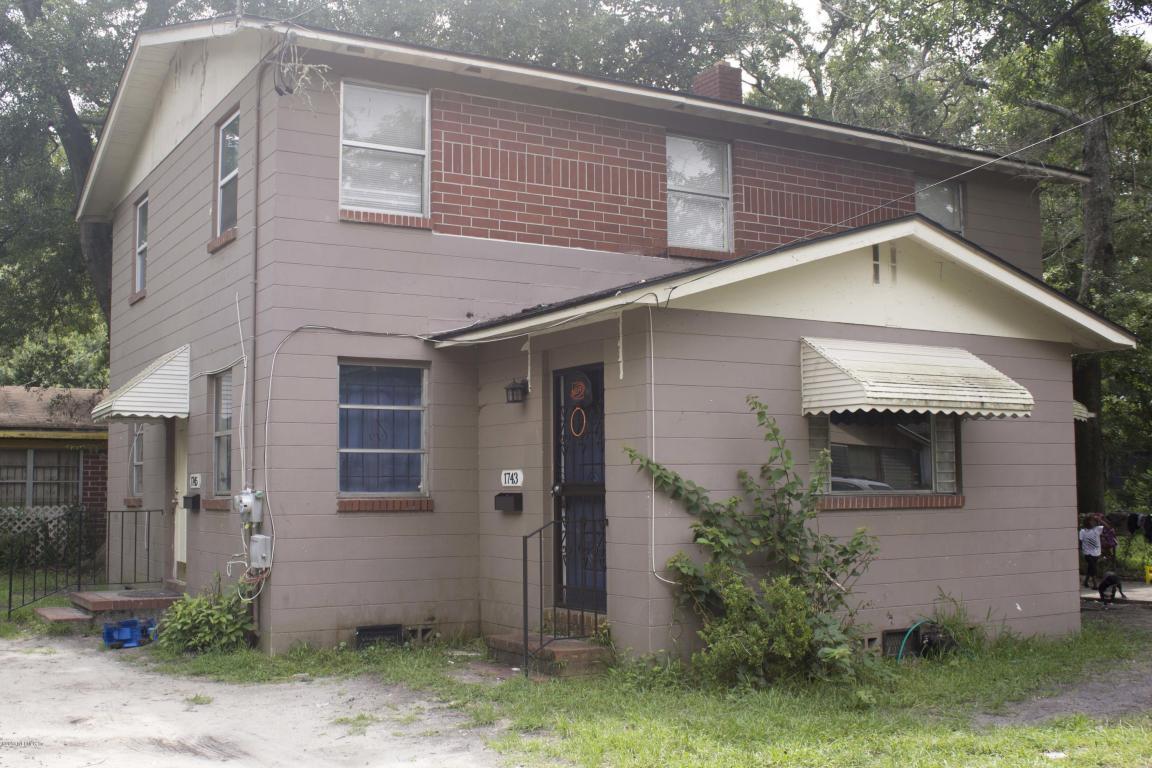 1743 Hiram St - Photo 1