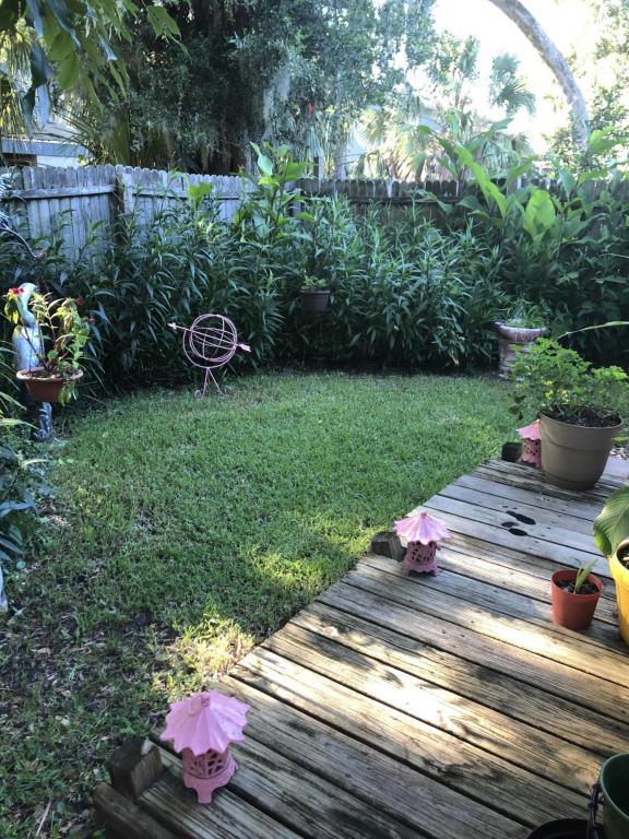2872 Wonderwood Ln - Photo 1