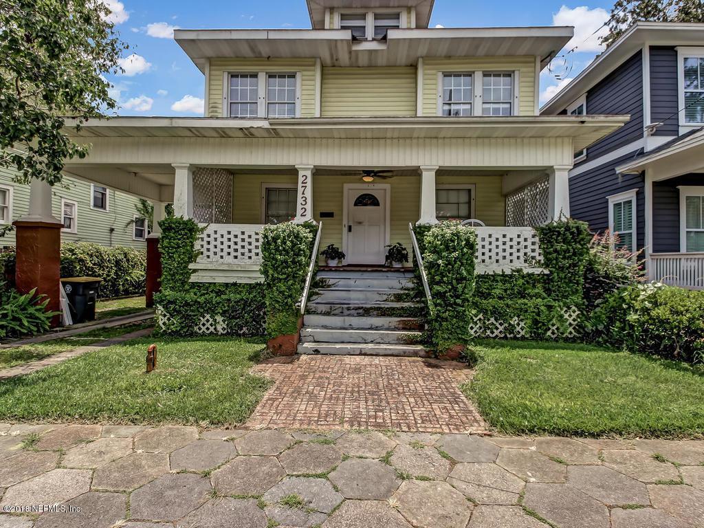 2732 Oak St - Photo 1