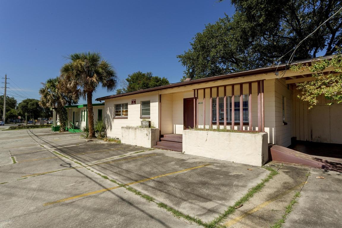 4628 Norwood Ave - Photo 1