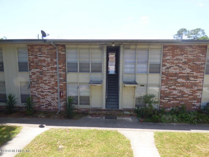 1124 Woodruff Ave - Photo 1