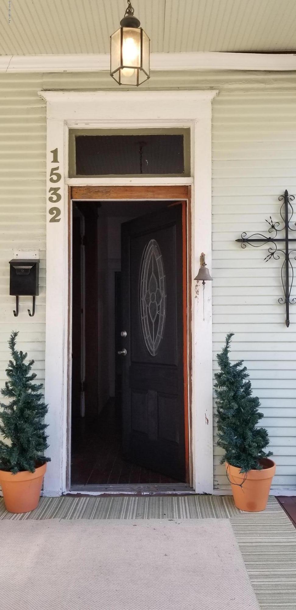 1532 Pearl St - Photo 1