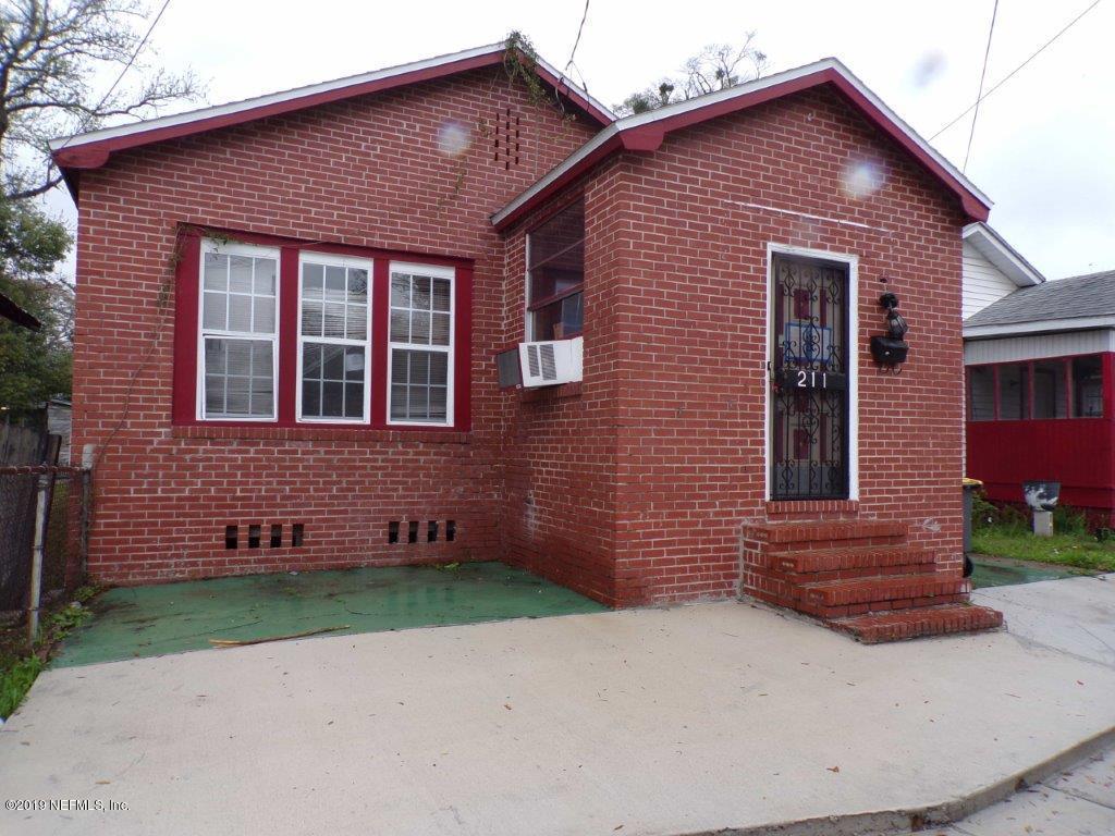 211 21ST St - Photo 1