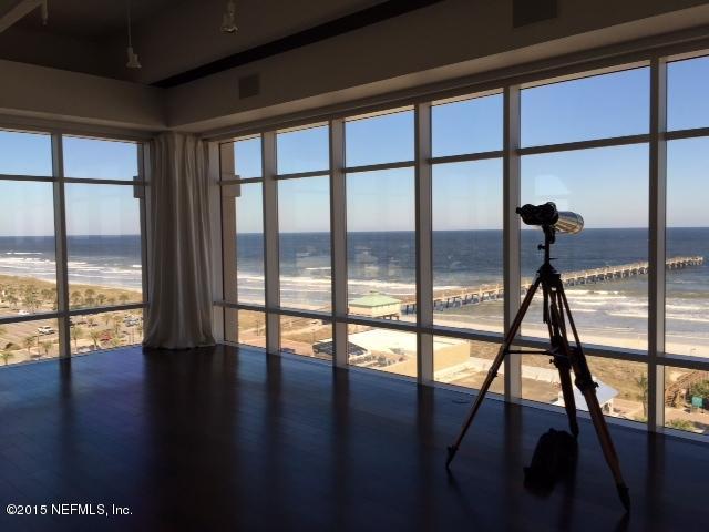 320 1ST St - Photo 1