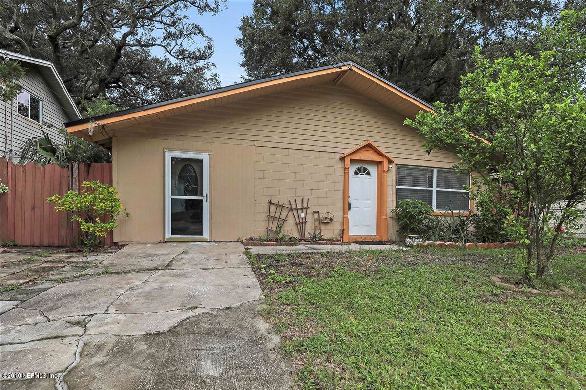 8729 Free Ave - Photo 1