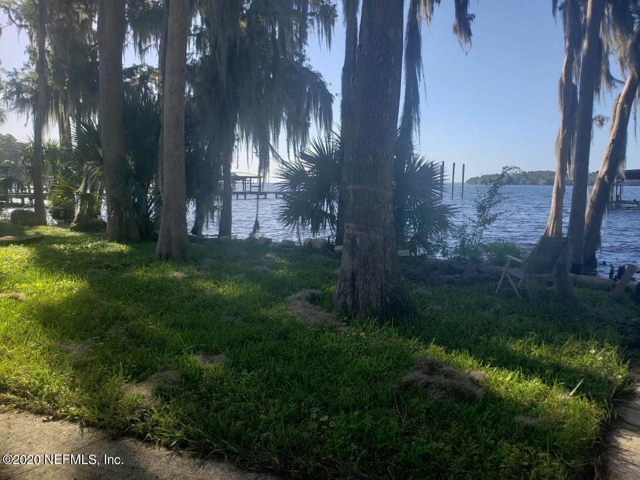 202 Palm Dr - Photo 1