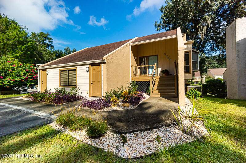 2733 Cove View Dr - Photo 1