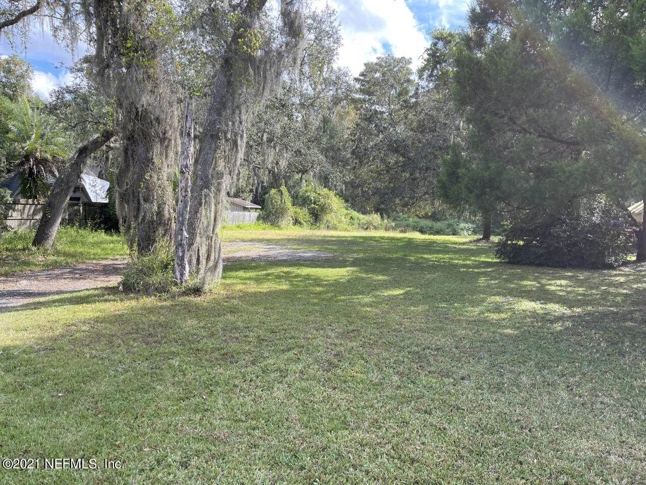 102 Orange Tree Rd - Photo 1