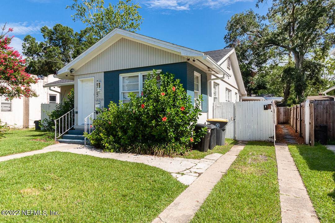 2755 Green St - Photo 1