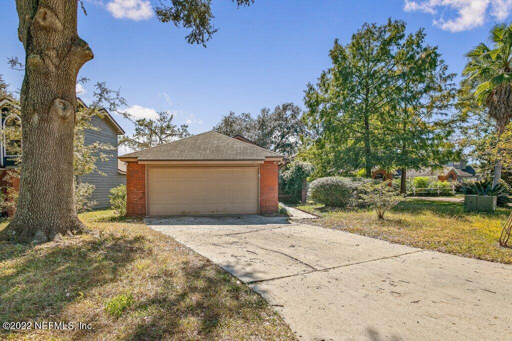 8032 Copperfield Cir - Photo 1