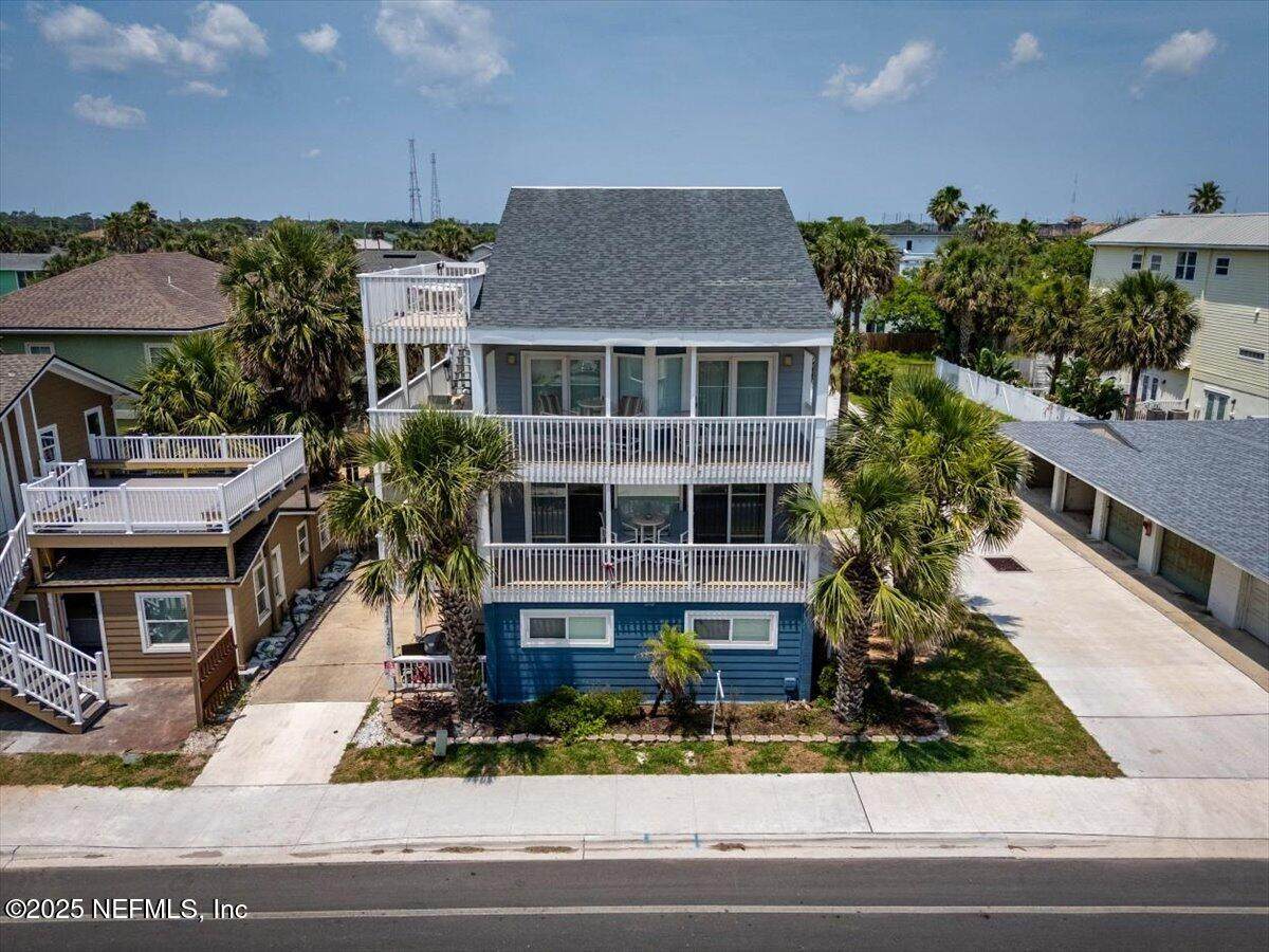 724 1ST Street - Photo 1