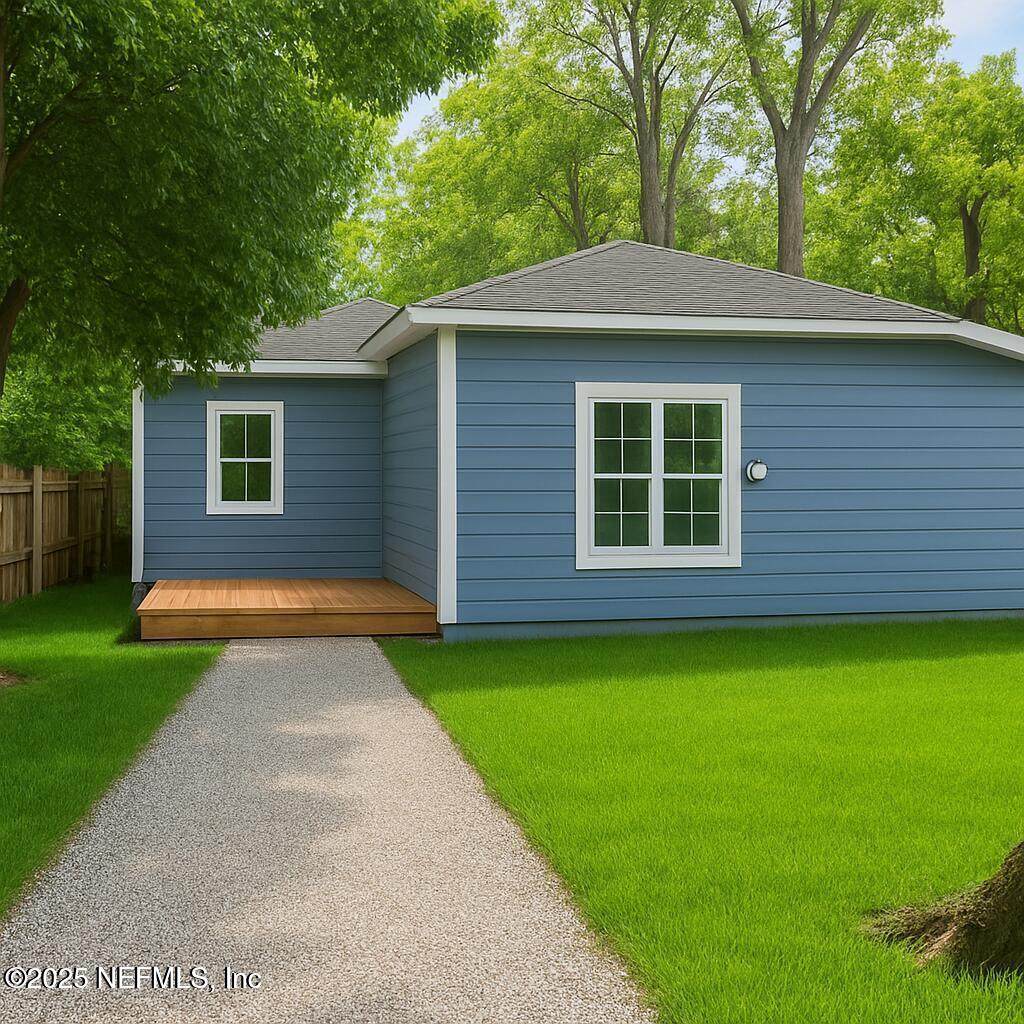 1109 Lake Shore Boulevard - Photo 1