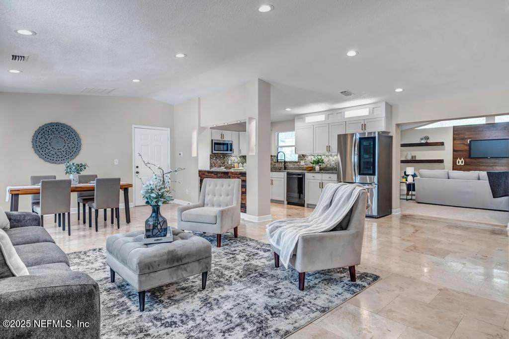 8802 Runnymeade Road - Photo 1