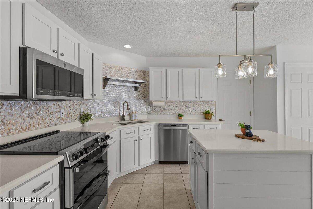 1940 Bluebonnet Way - Photo 1