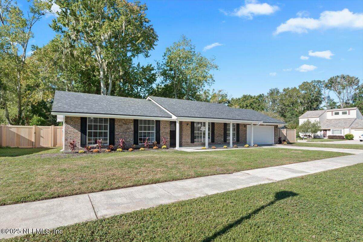 6698 Arrowroot Drive - Photo 1