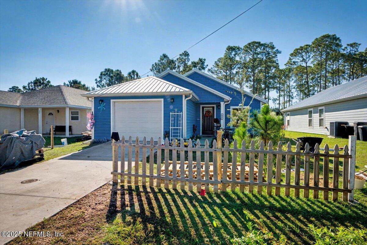 925 Scheidel Way - Photo 1