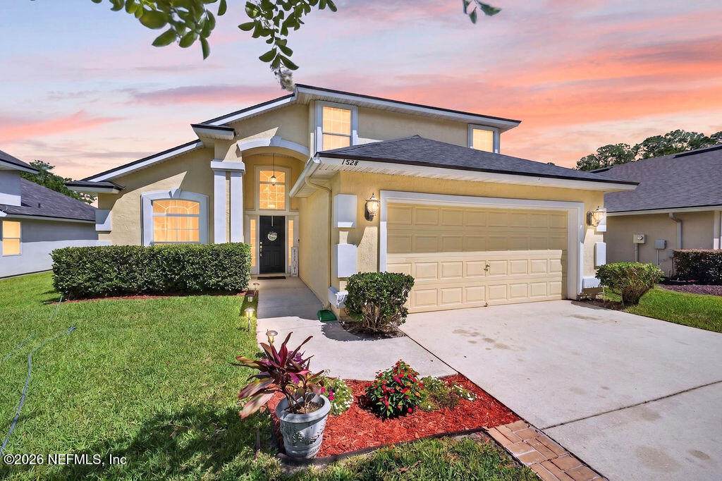 1528 Summerdown Way - Photo 1