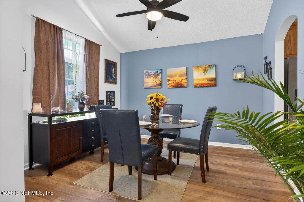 https://bt-photos.global.ssl.fastly.net/nefar/orig_boomver_2_2134323-2.jpg
