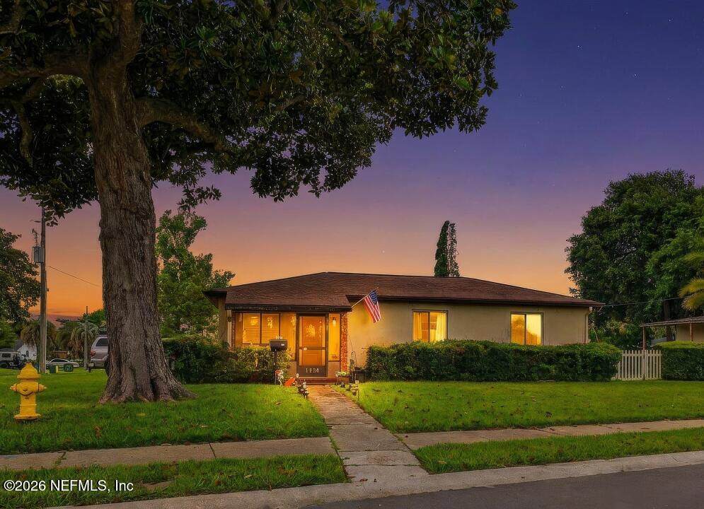 1318 8TH Street - Photo 1