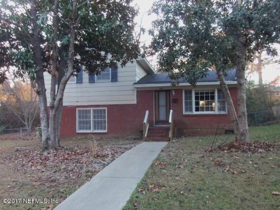 305 Cedarwood St - Photo 1