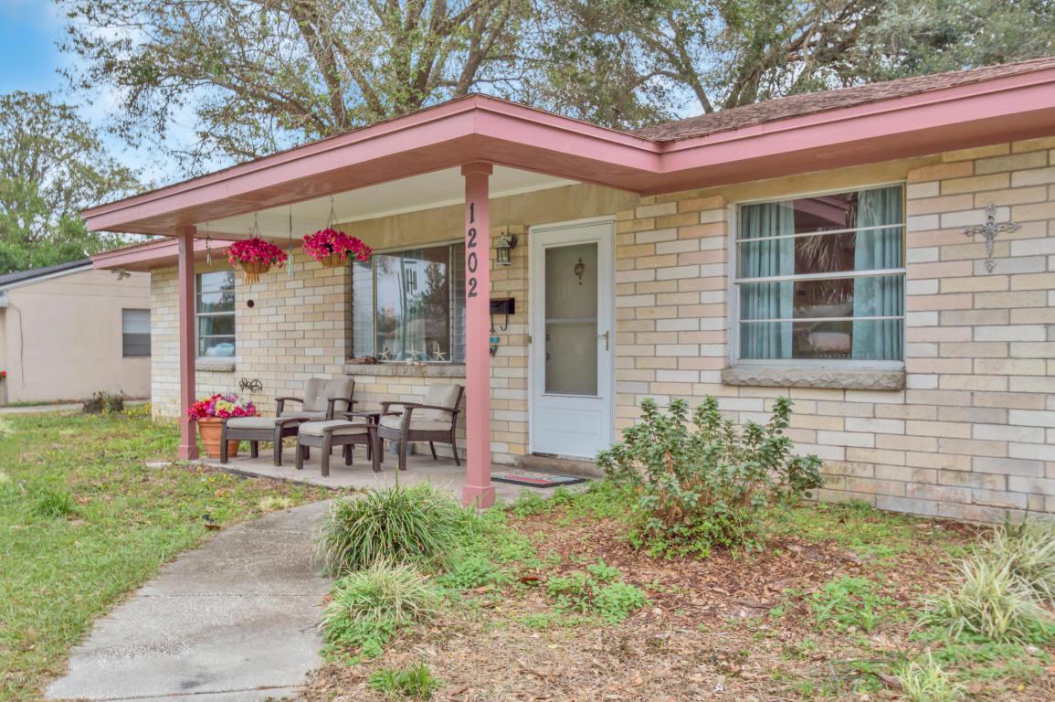 1202 15TH Ave - Photo 1