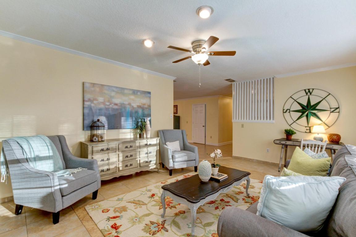 10531 Chippendale Cir - Photo 1