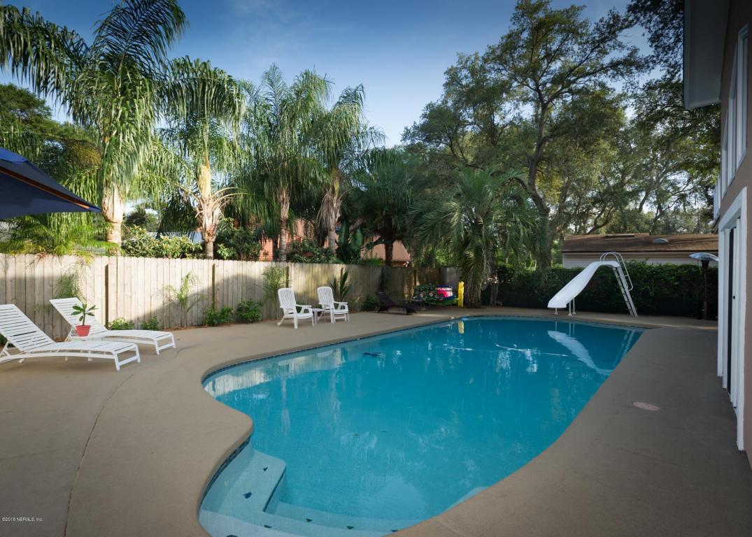 1653 Windward Ln - Photo 1