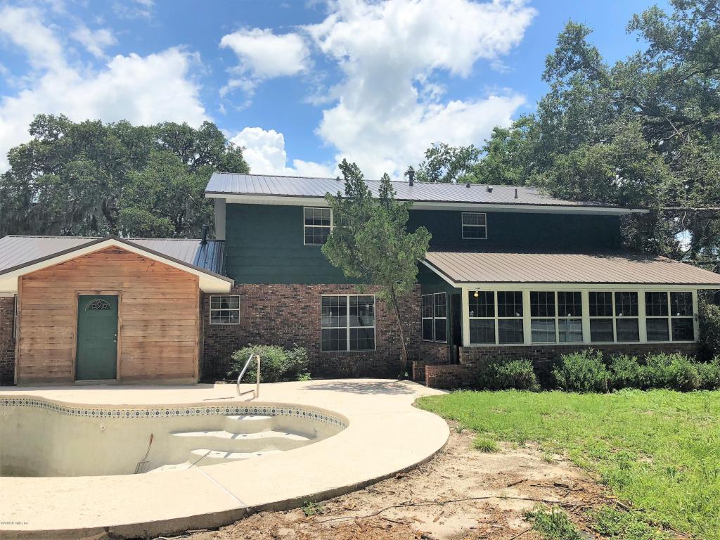 2040 Country Club Ter - Photo 1