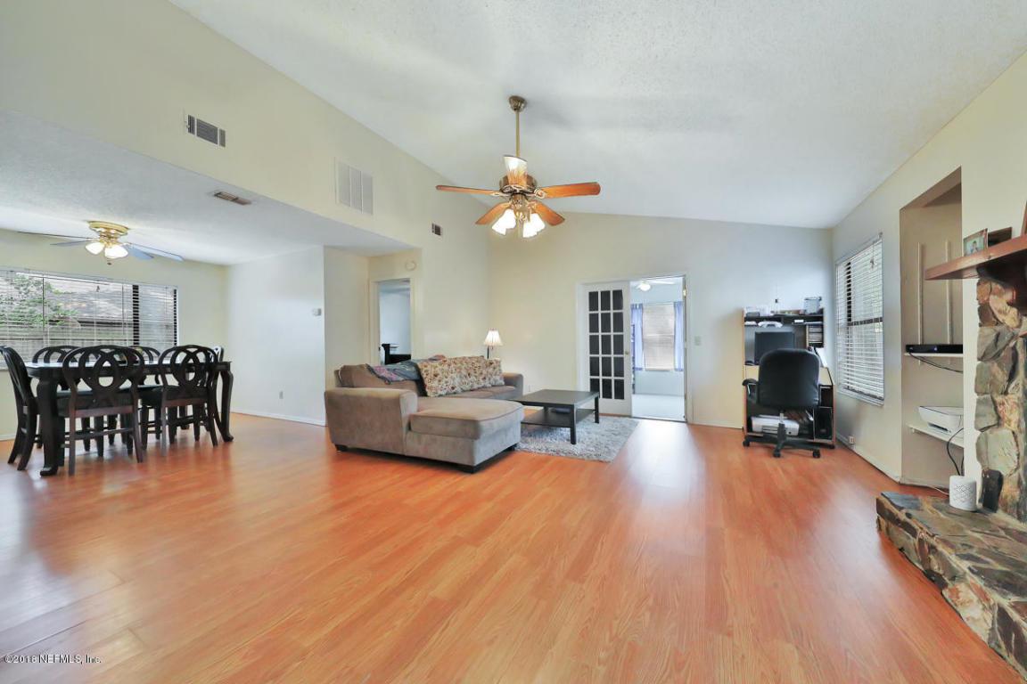 1476 Apple Oak Ct - Photo 1