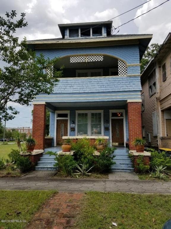1645 Laura St - Photo 1