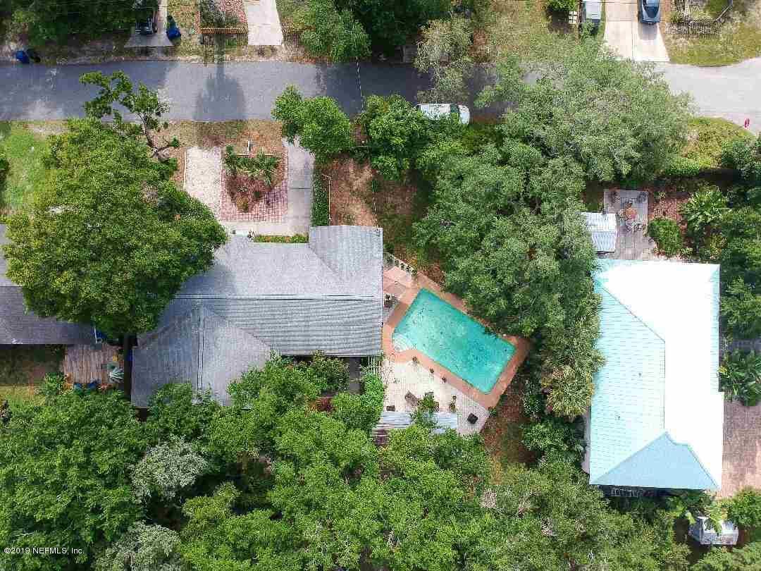 1693 Leon St - Photo 1
