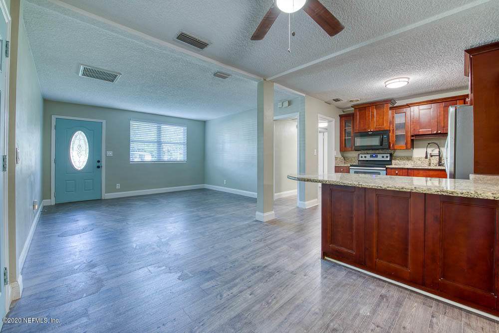 1815 Penman Rd - Photo 1