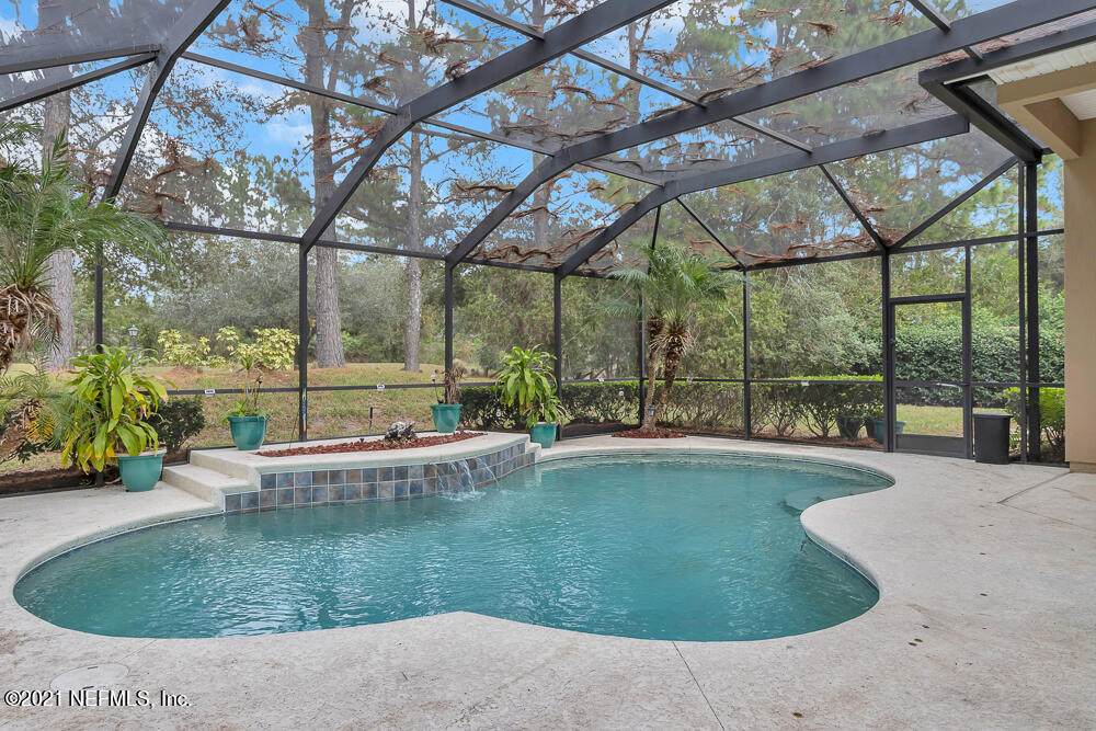 1728 Cobblestone Ln - Photo 1