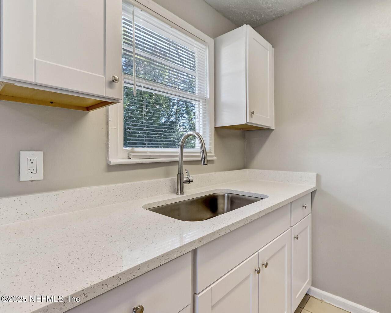 1901 Pullman Court - Photo 1