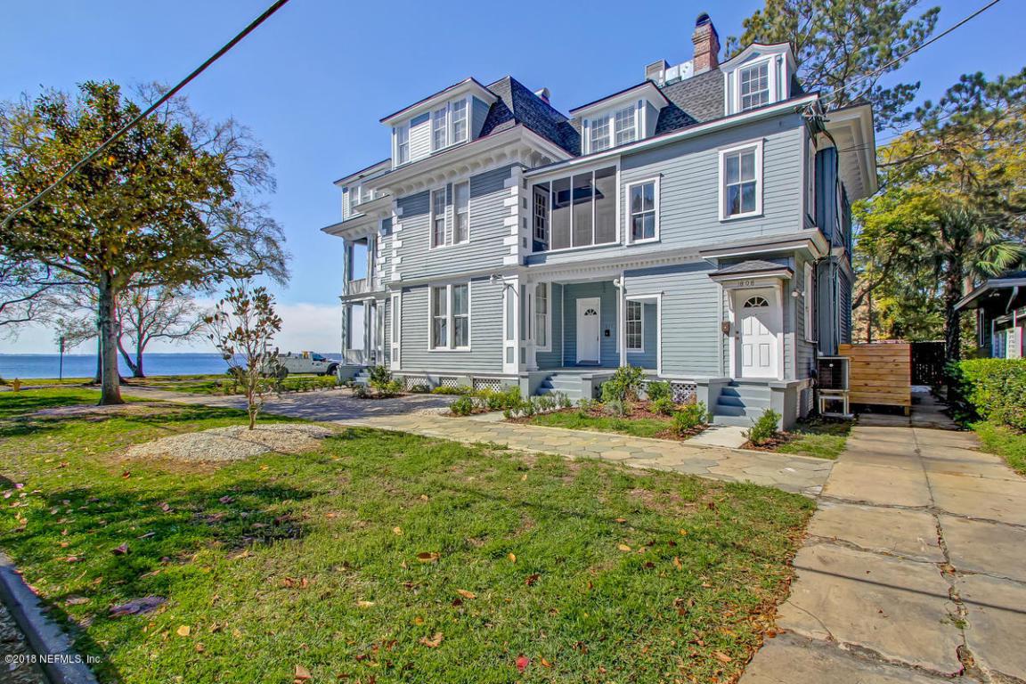 1820 Goodwin St - Photo 1
