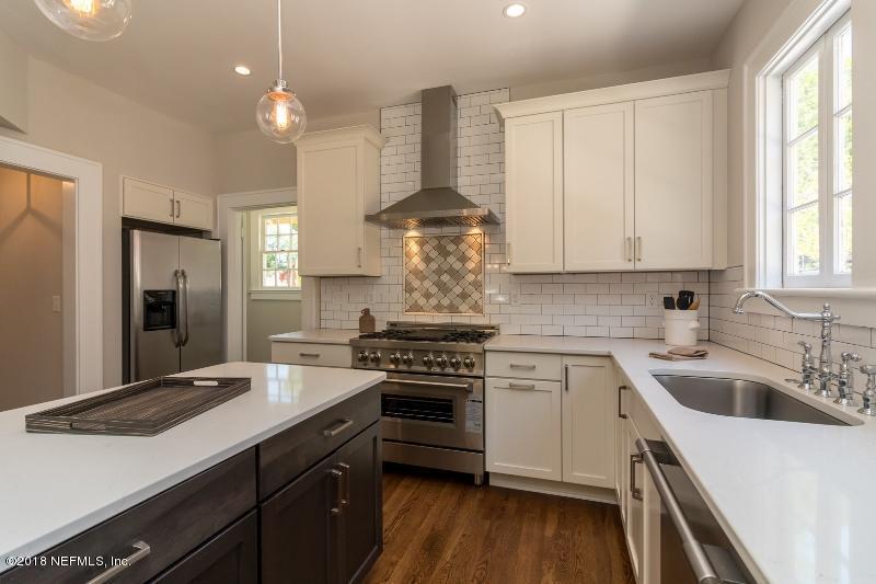 3019 Herschel St - Photo 1
