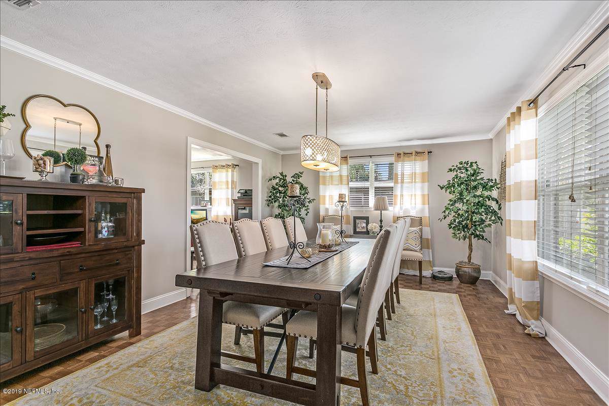 2455 Castellon Dr - Photo 1
