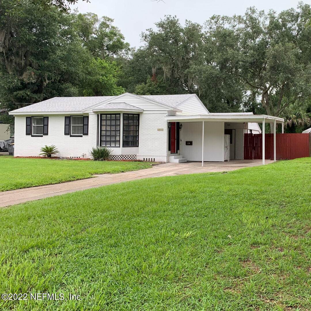 1971 Lakewood Cir - Photo 1