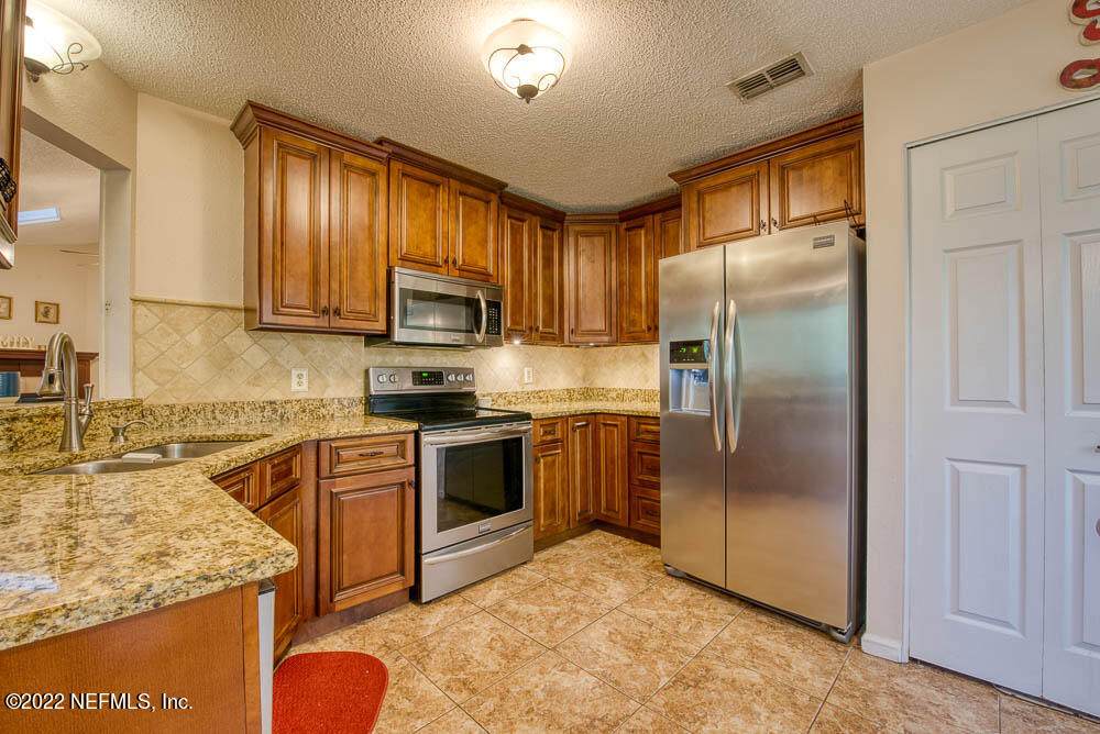 3801 Crown Point Rd - Photo 1