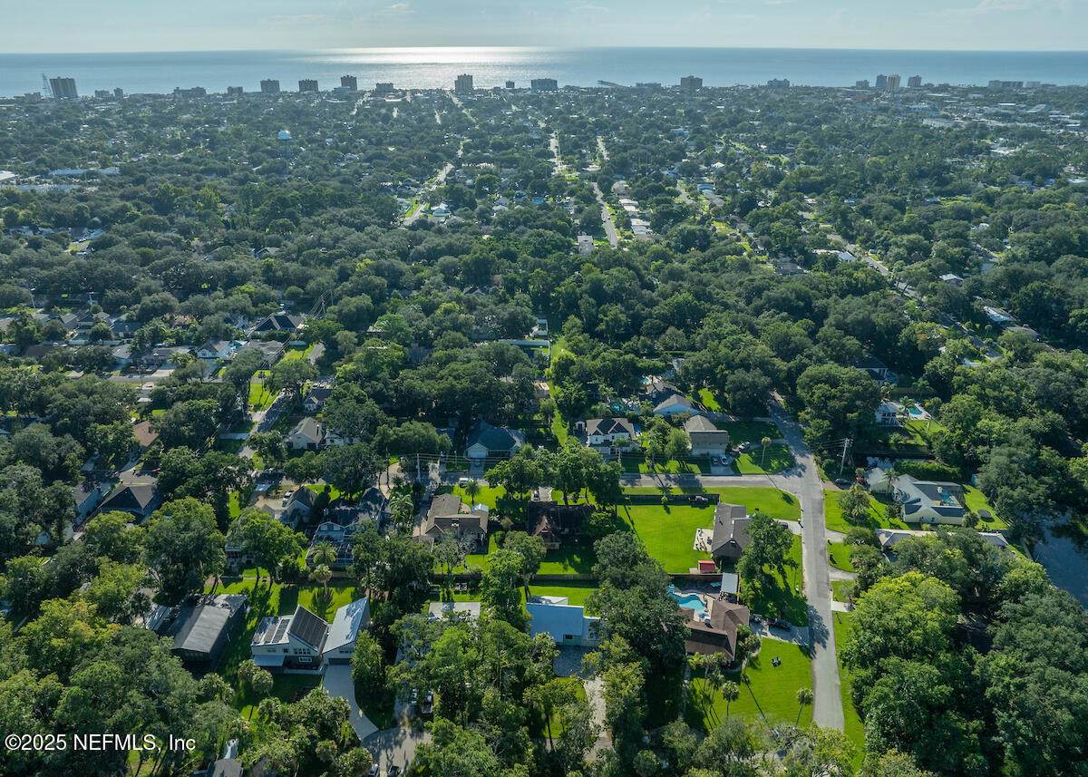 905 23RD Street - Photo 1