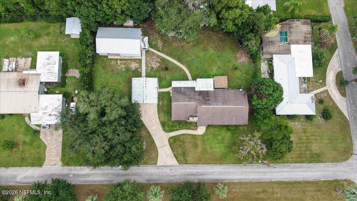 202 Lakeview Avenue - Photo 1