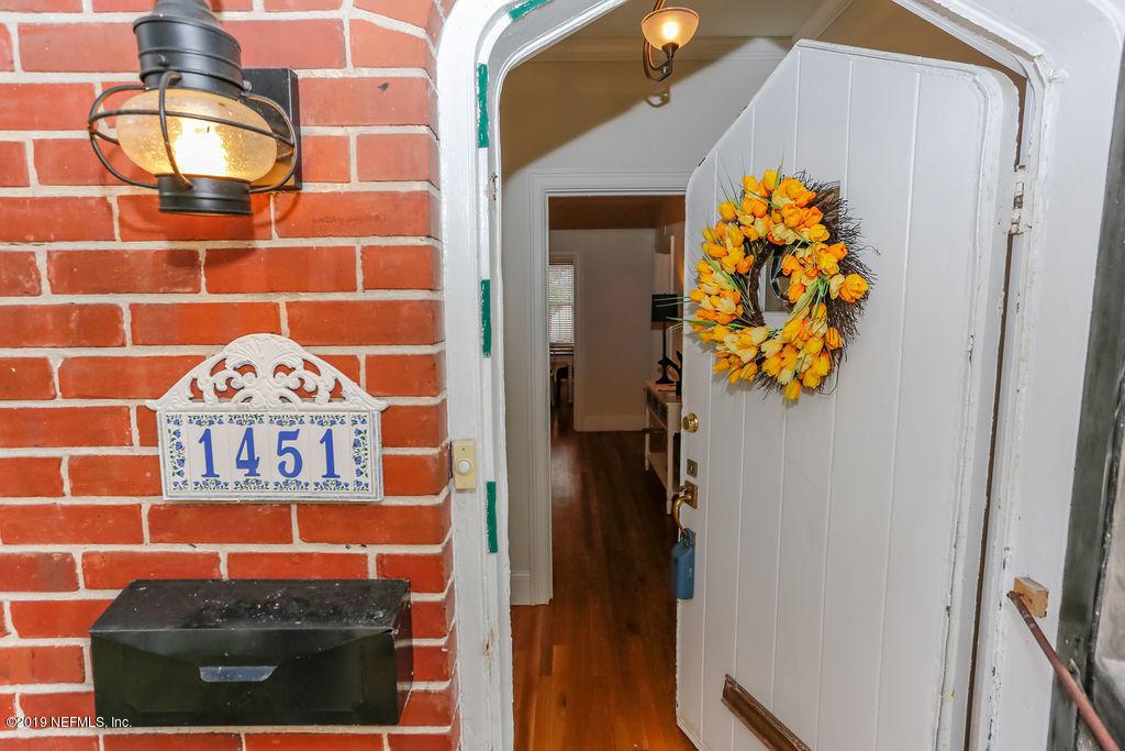 1451 Le Baron Ave - Photo 1