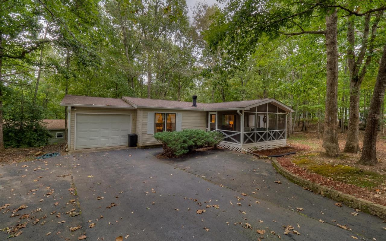 736 Lakeside Drive - Photo 1