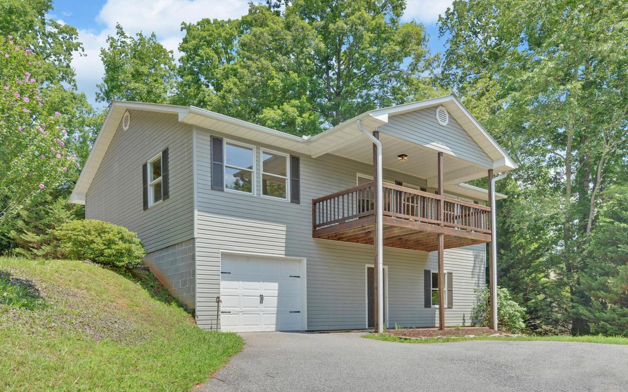 505 Hillside Drive - Photo 1