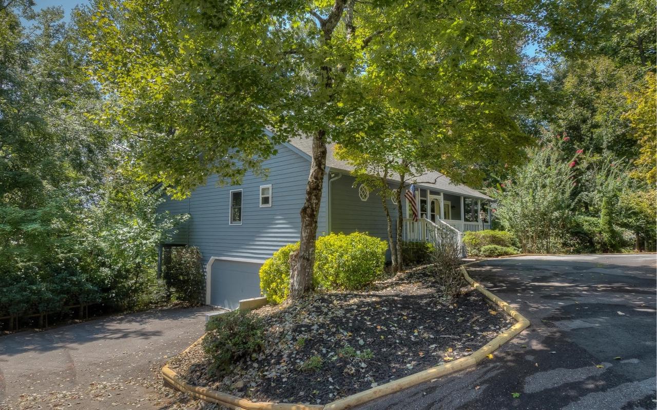 5686 Pine Crest Road - Photo 1